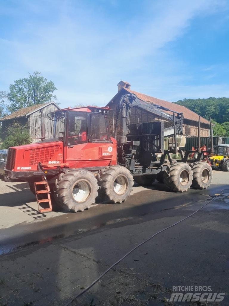 Valmet 840.2 Tomruk yükleyici traktörler