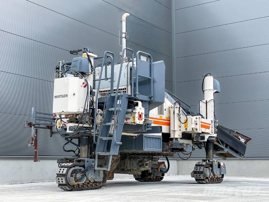 Wirtgen SP 15i Beton terbiye makineleri