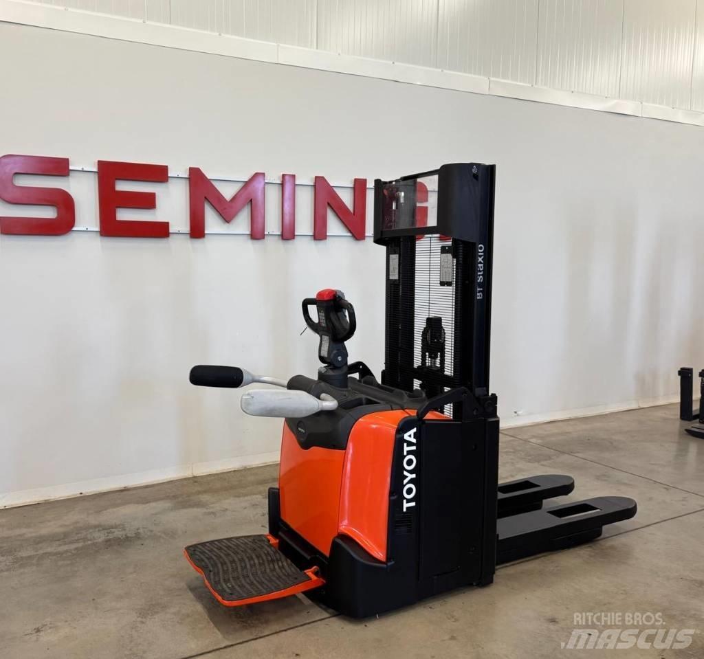 Toyota 10820 SPE120L Elektrikli forkliftler