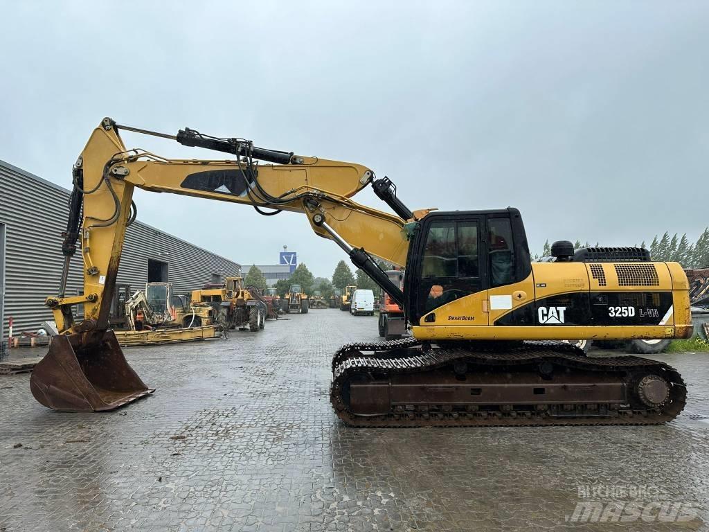 CAT 325DL Paletli ekskavatörler