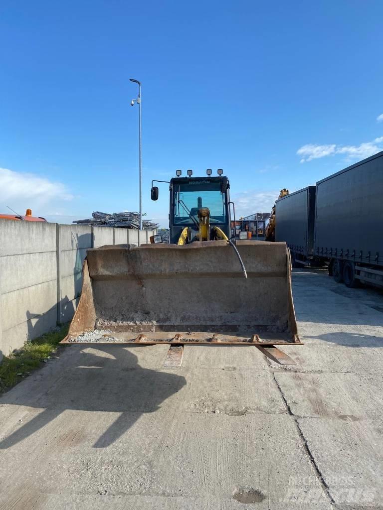 Komatsu WA 100 M-5 Tekerlekli yükleyiciler