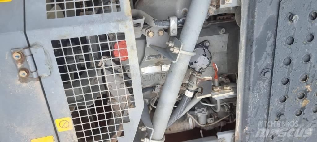 Hitachi ZX 250 LC-5 Paletli ekskavatörler