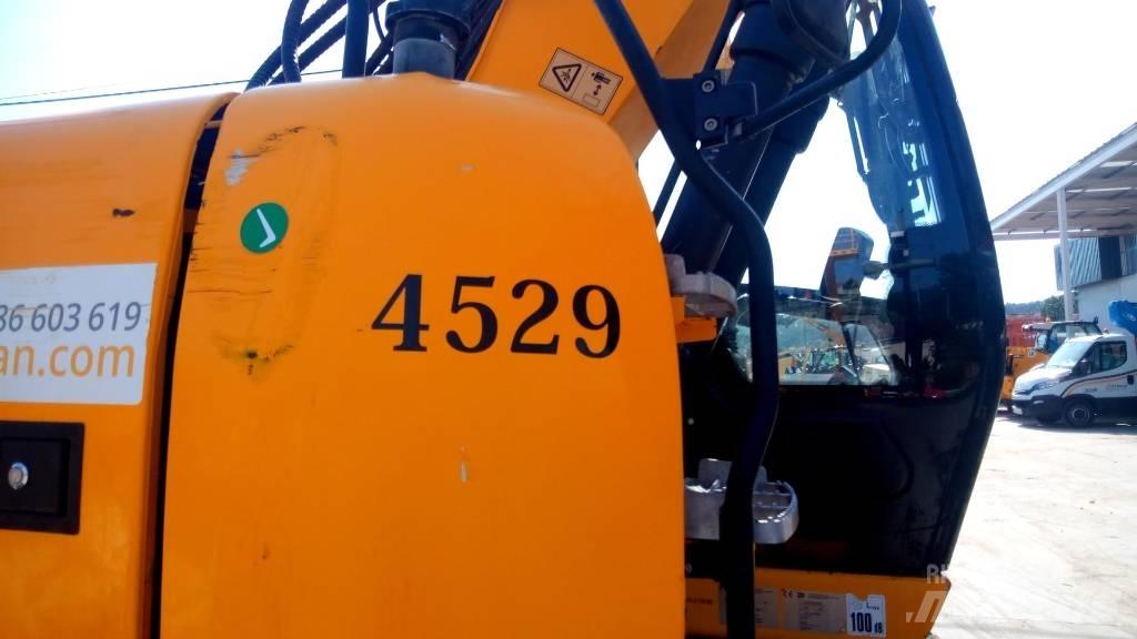 JCB JZ 140 D Paletli ekskavatörler