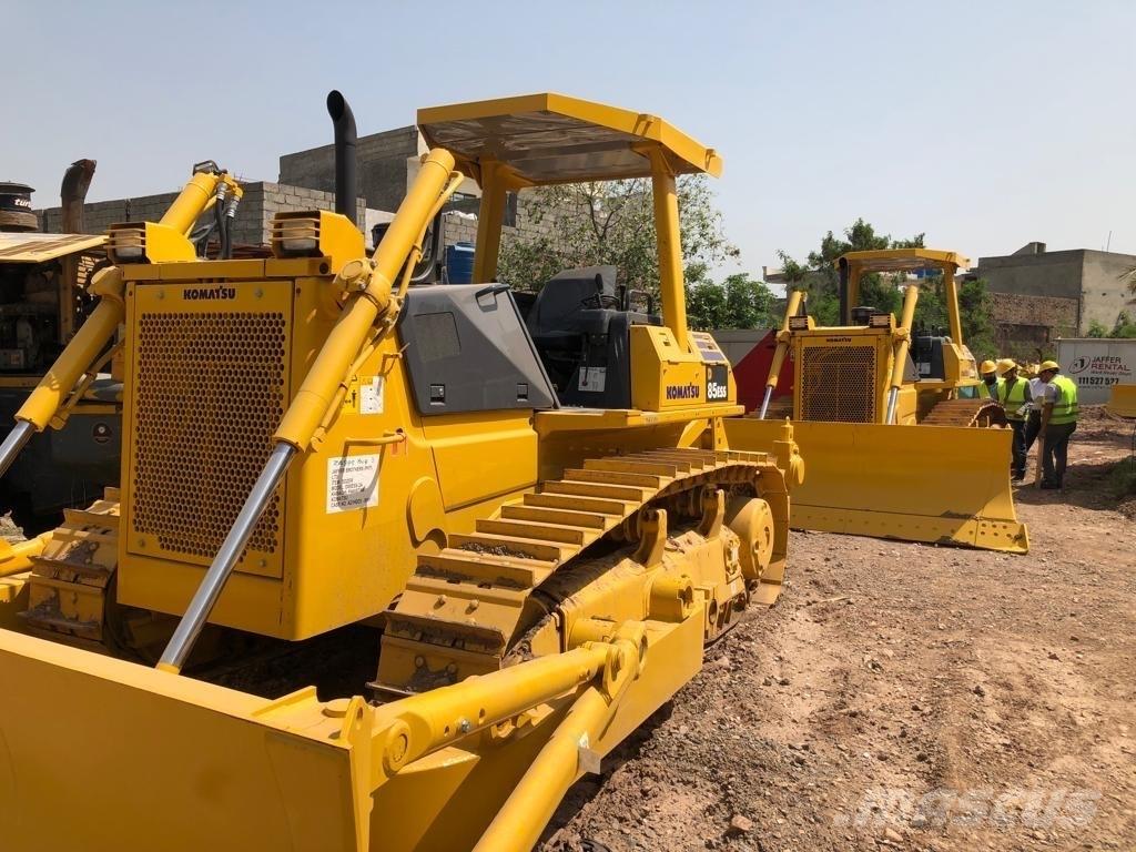 Komatsu D 85 ESS-2A Paletli dozerler