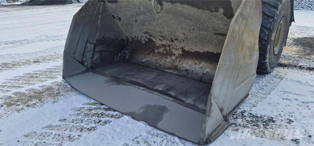 Volvo L180G Tekerlekli yükleyiciler