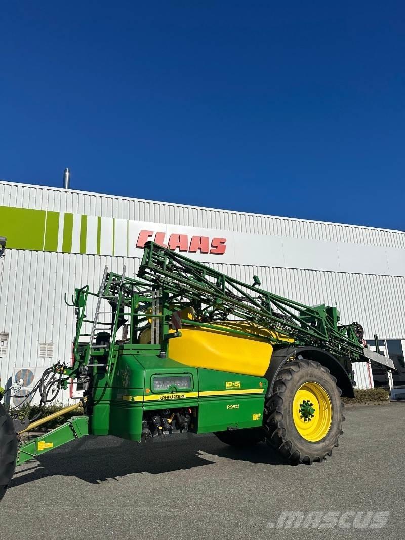 John Deere R952 i Çekilir pülverizatörler