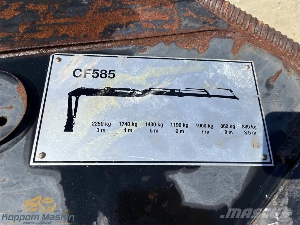 John Deere CF585 Tomruk vinçleri