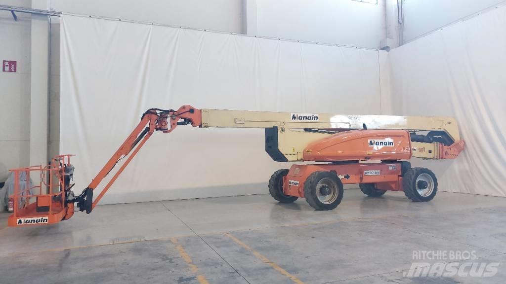 JLG 1250AJP Körüklü personel platformları