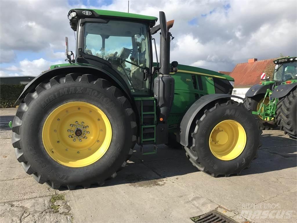 John Deere 6R 250 Traktörler