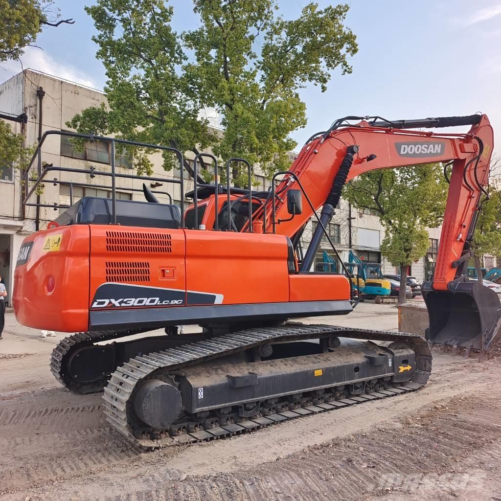 Doosan DX300LC-9C Paletli ekskavatörler