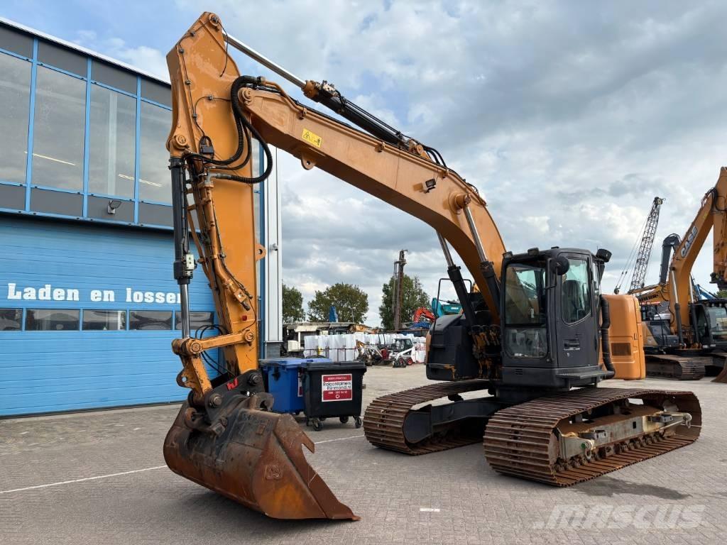 CASE CX 225 SR Paletli ekskavatörler