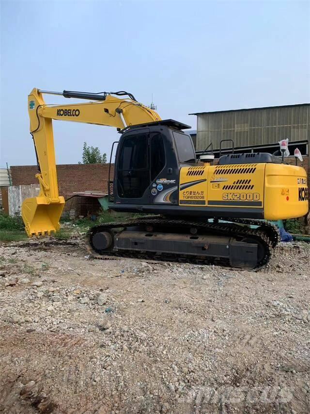 Kobelco SK 200 Paletli ekskavatörler