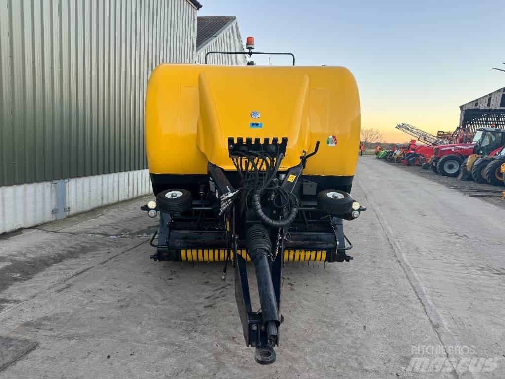 New Holland BB 9060 Küp balya makinalari