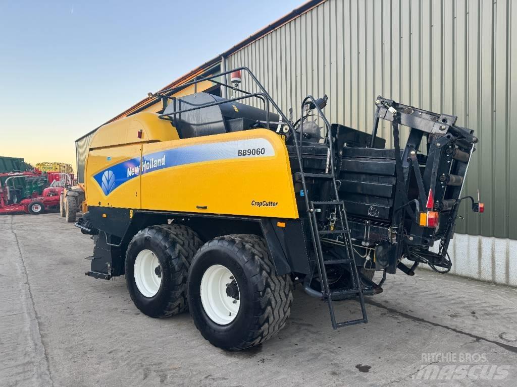 New Holland BB 9060 Küp balya makinalari