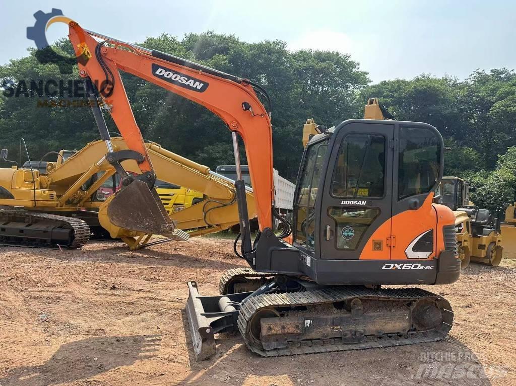 Doosan DX 60 Mini ekskavatörler, 7 tona dek