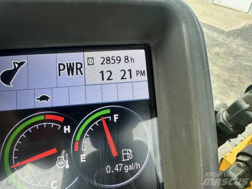 John Deere 75G Paletli ekskavatörler