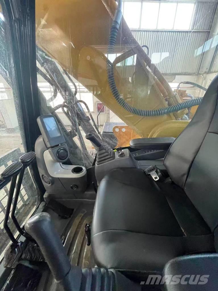 CAT 336D2 Paletli ekskavatörler