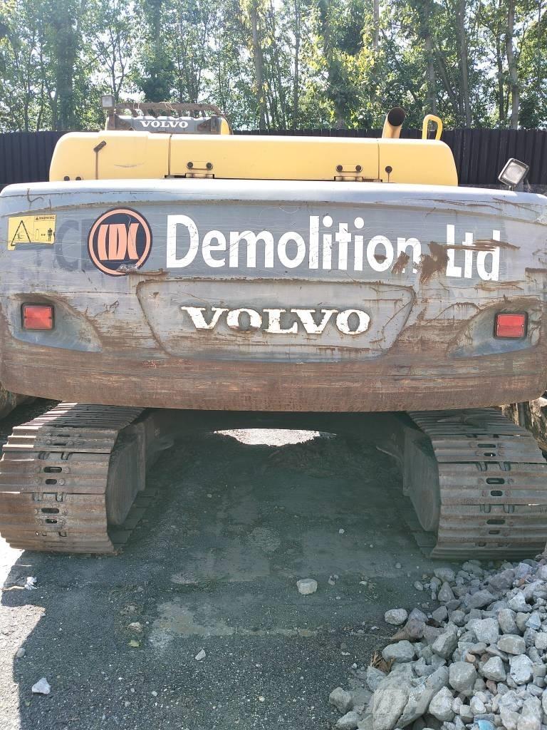 Volvo EC 210 B LC Paletli ekskavatörler