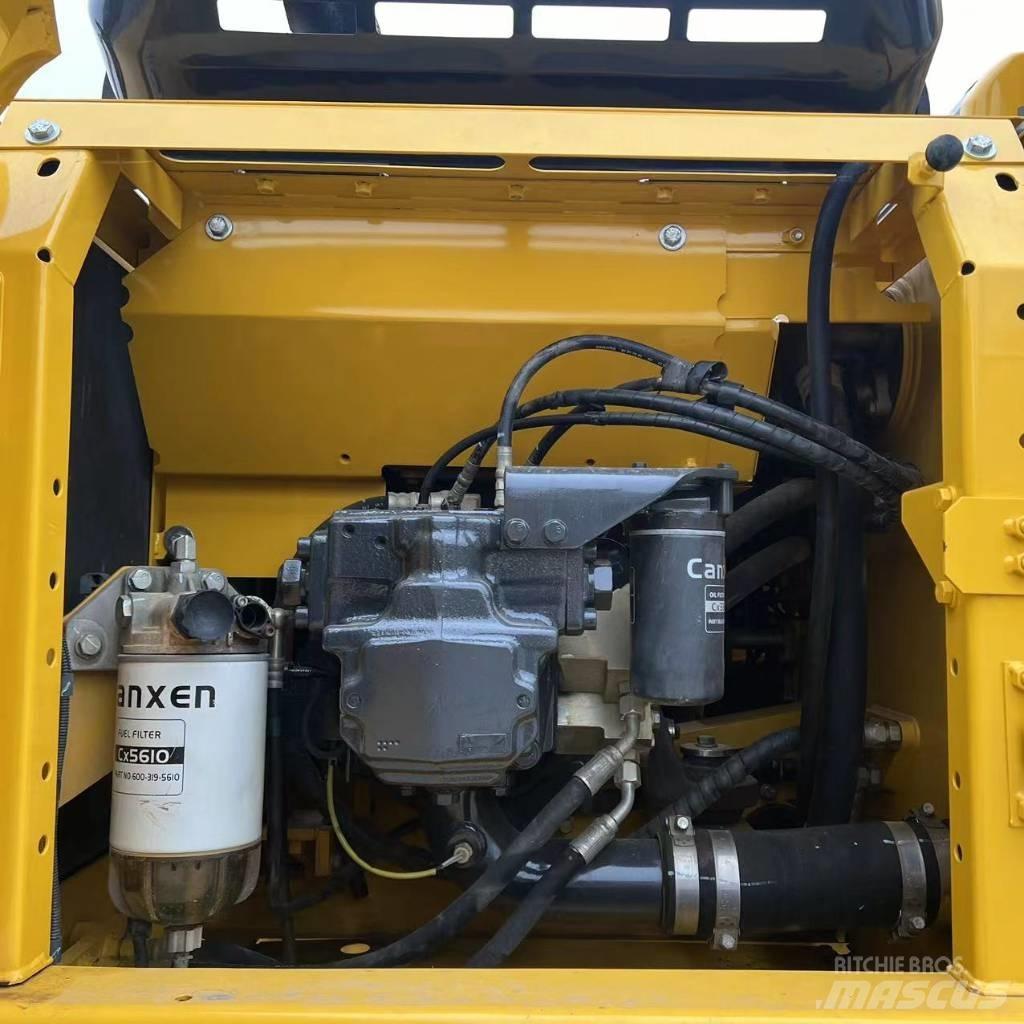Komatsu PC240 Paletli ekskavatörler