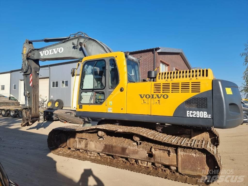 Volvo EC 290 B LC Paletli ekskavatörler