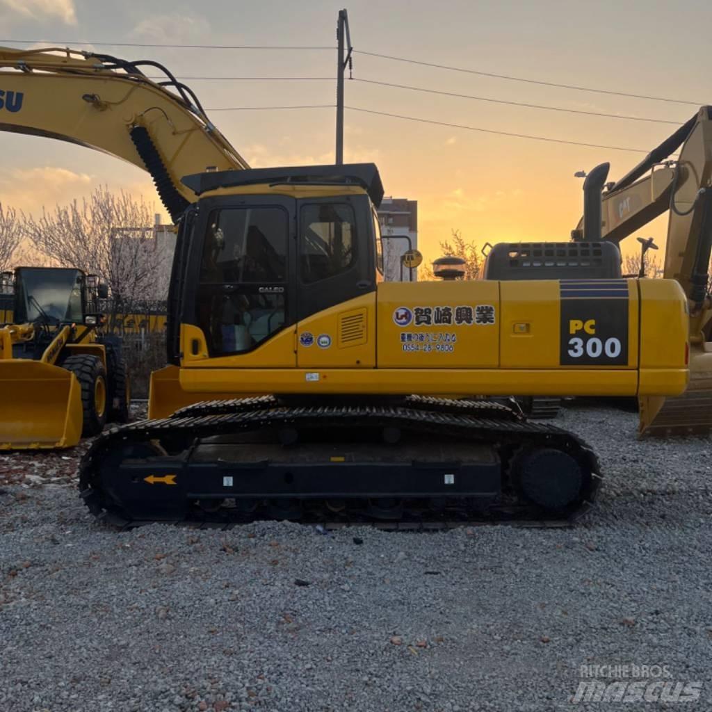 Komatsu PC 300 Paletli ekskavatörler