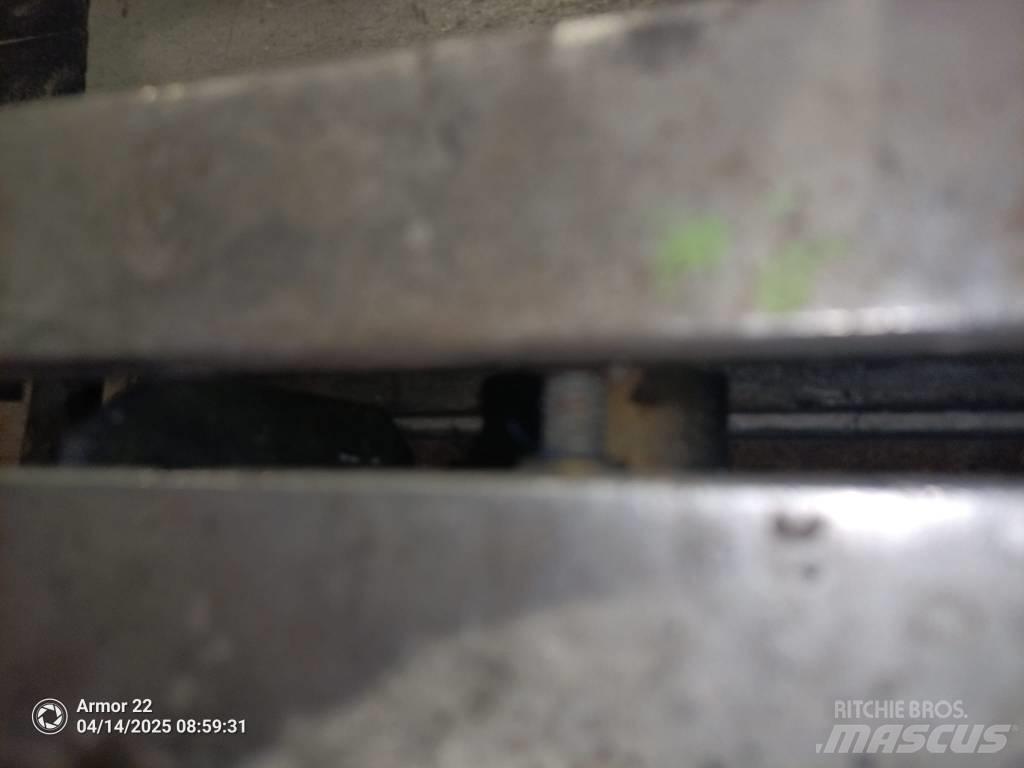 JLG 2630 ES Makasli platformlar