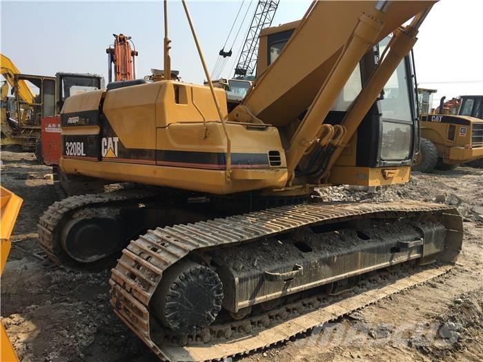 CAT 320 B L Paletli ekskavatörler