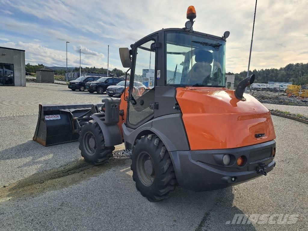 Hitachi ZW 75 Tekerlekli yükleyiciler