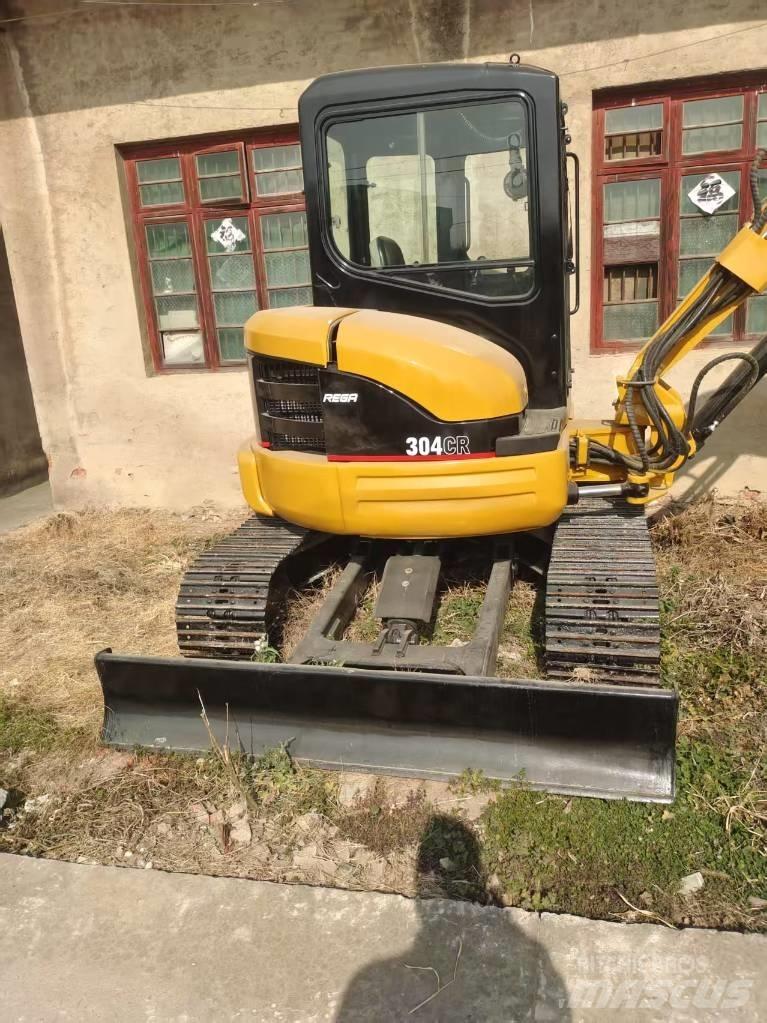 CAT 304 CR Mini ekskavatörler, 7 tona dek