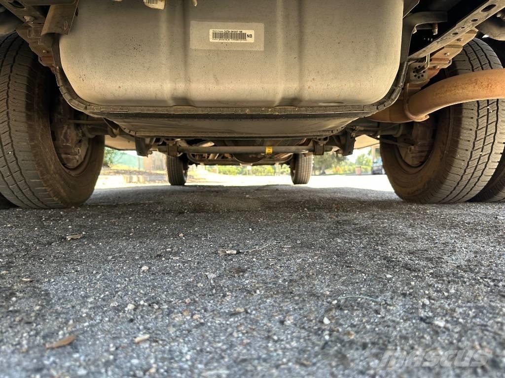 Ford Econoline E-350 Pikaplar