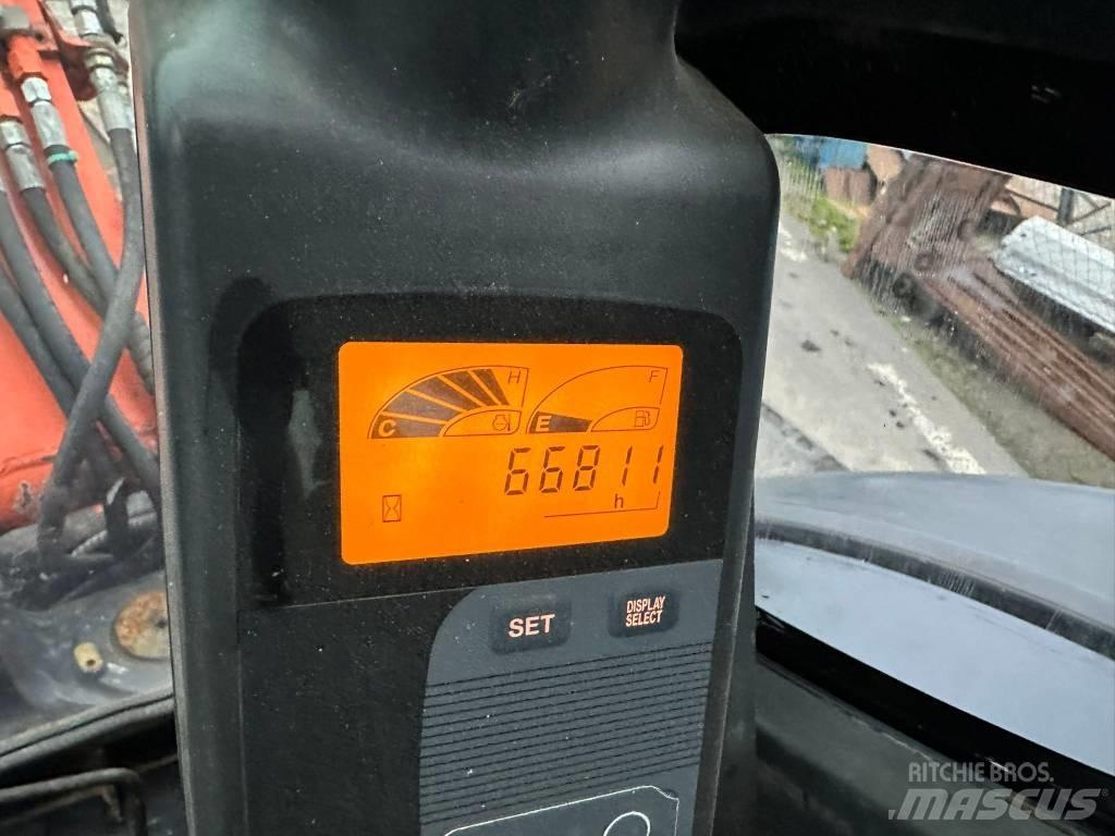 Hitachi ZX 27 U-2 Mini ekskavatörler, 7 tona dek