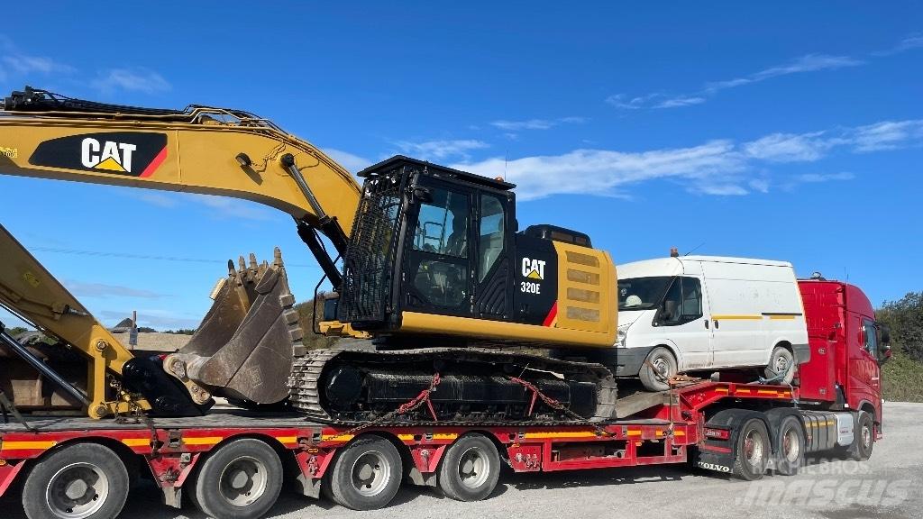 CAT 320E Paletli ekskavatörler