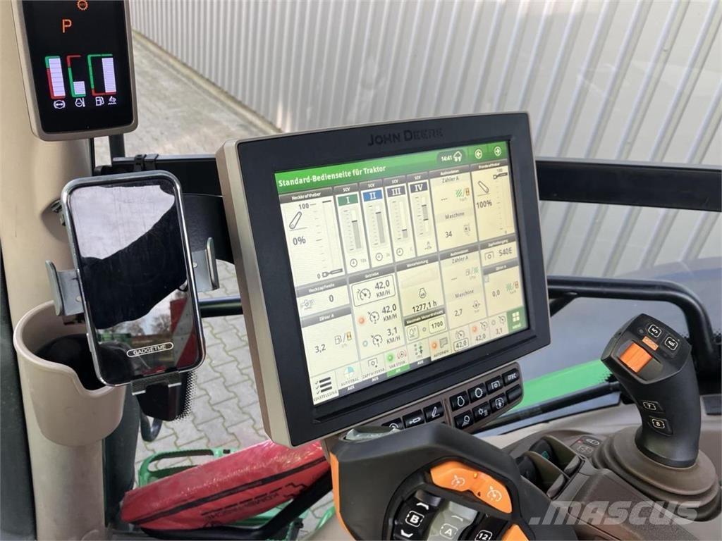 John Deere 6R 215 Traktörler