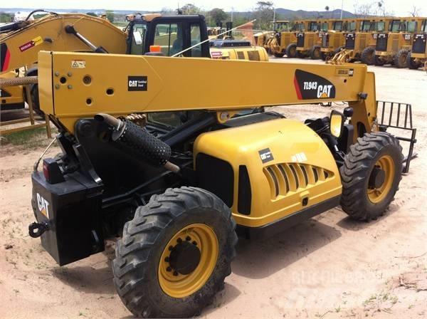 CAT TL943 (M51936) Teleskopik yükleyiciler