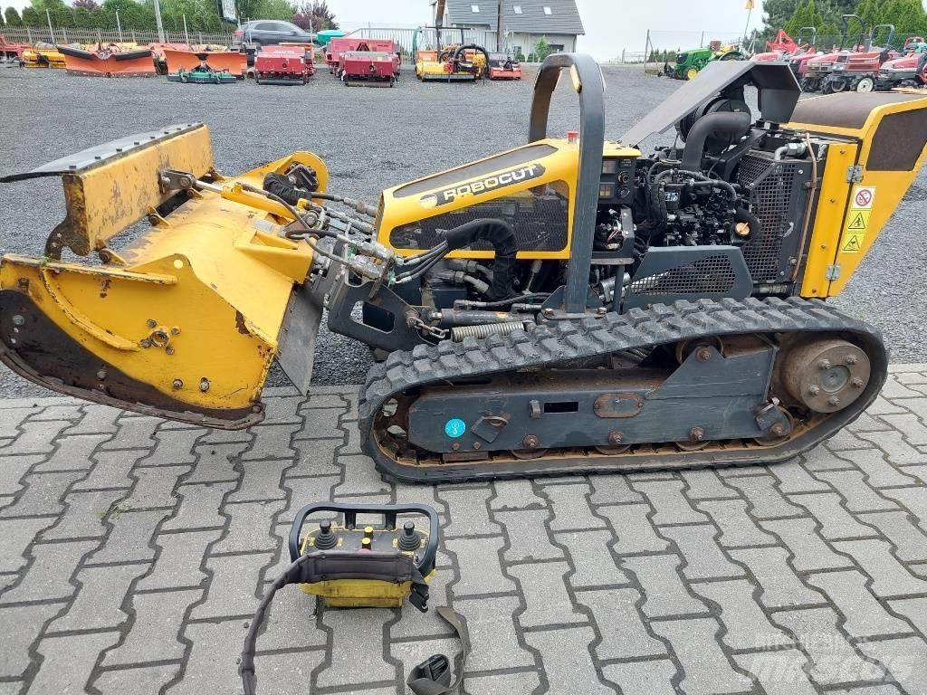 McConnel Robocut 130 Robot çim biçme makineleri