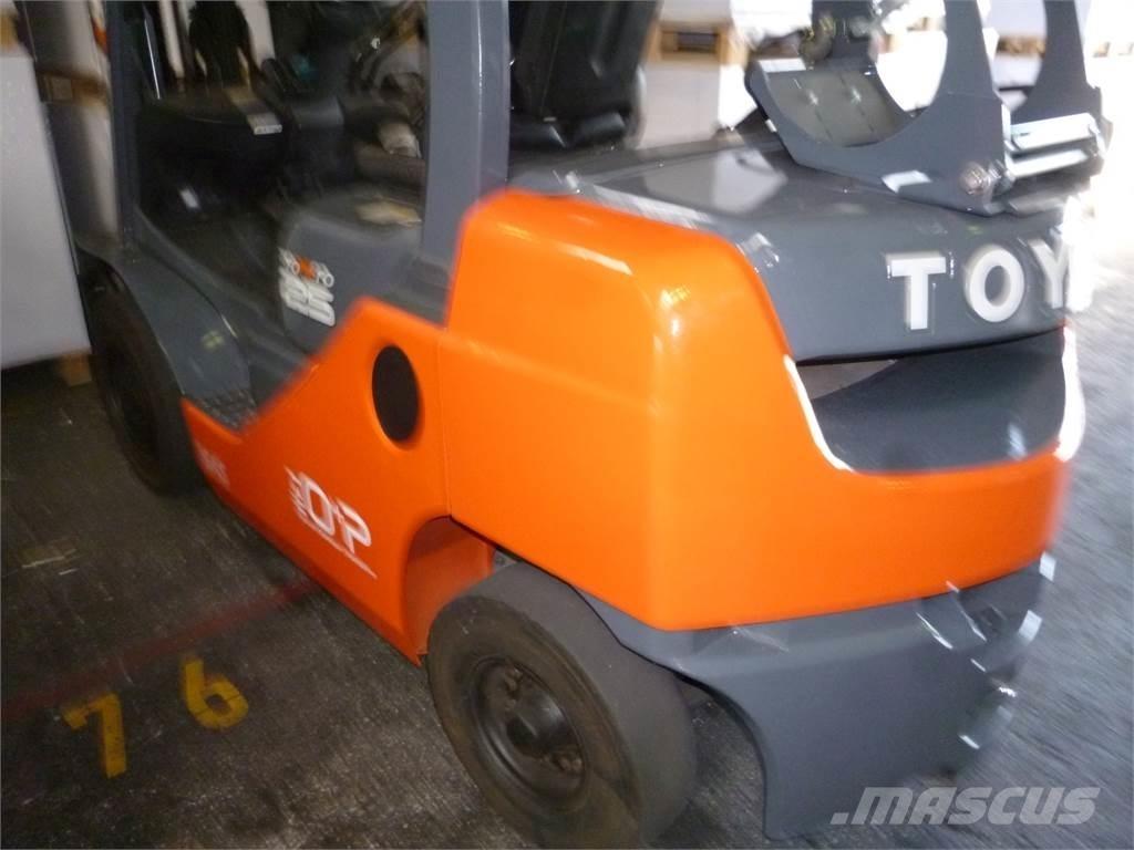 Toyota 02-8FGF25 LPG'li forkliftler