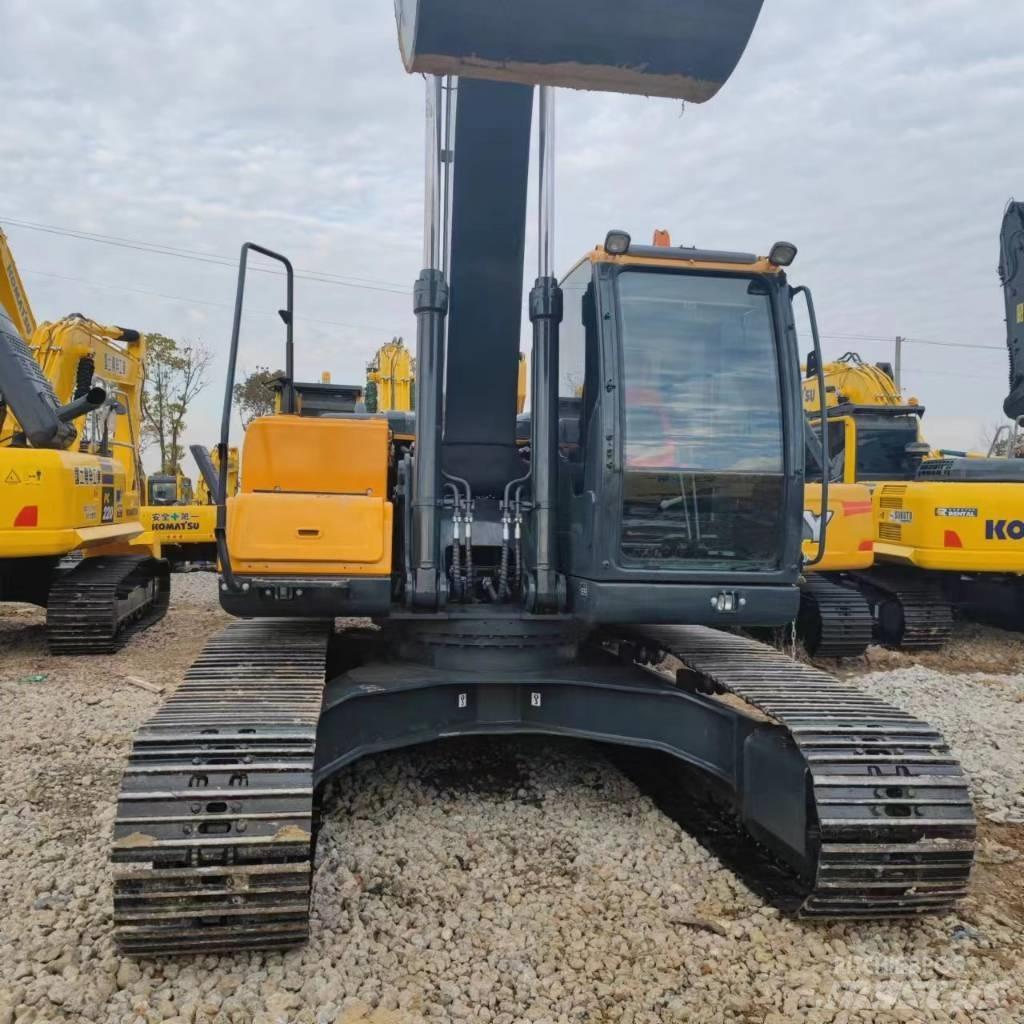 Hyundai 225VS Paletli ekskavatörler