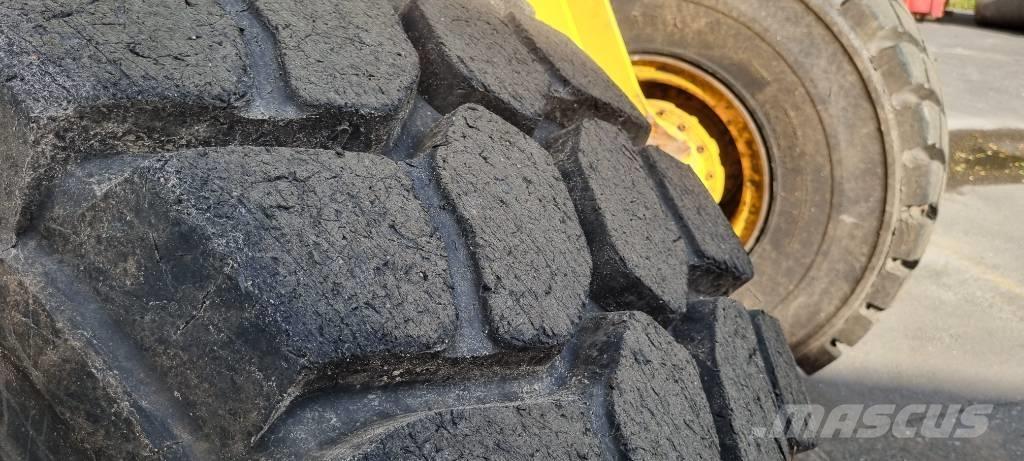 Volvo L 120 E Tekerlekli yükleyiciler