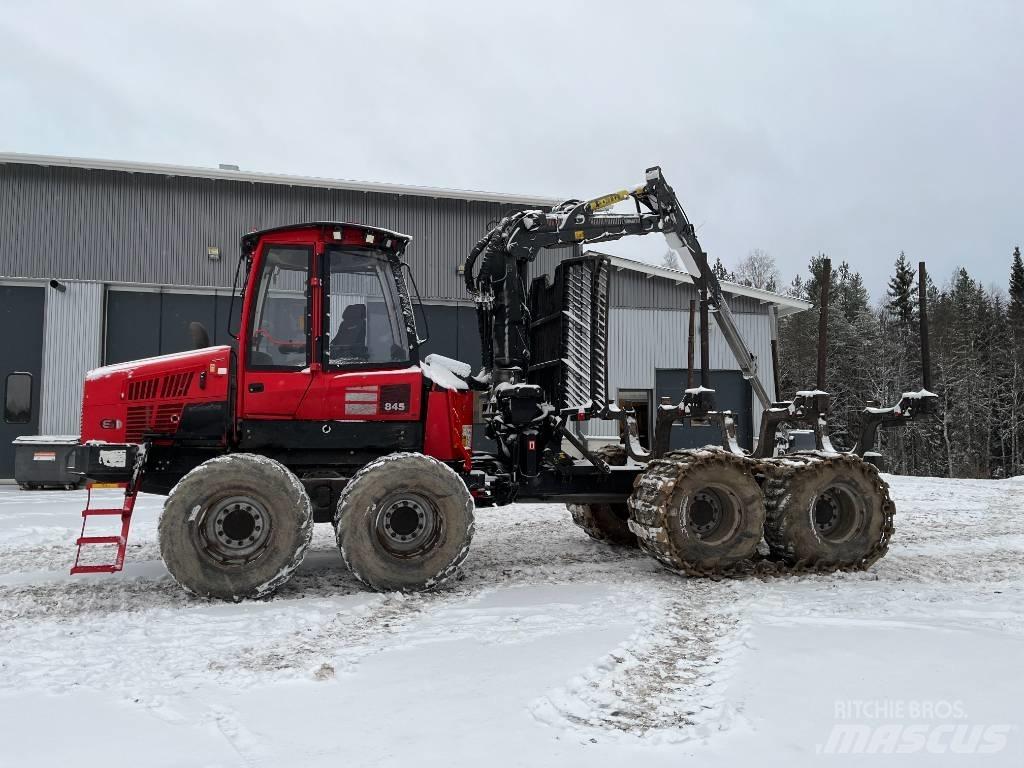 Komatsu 845 Tomruk yükleyici traktörler