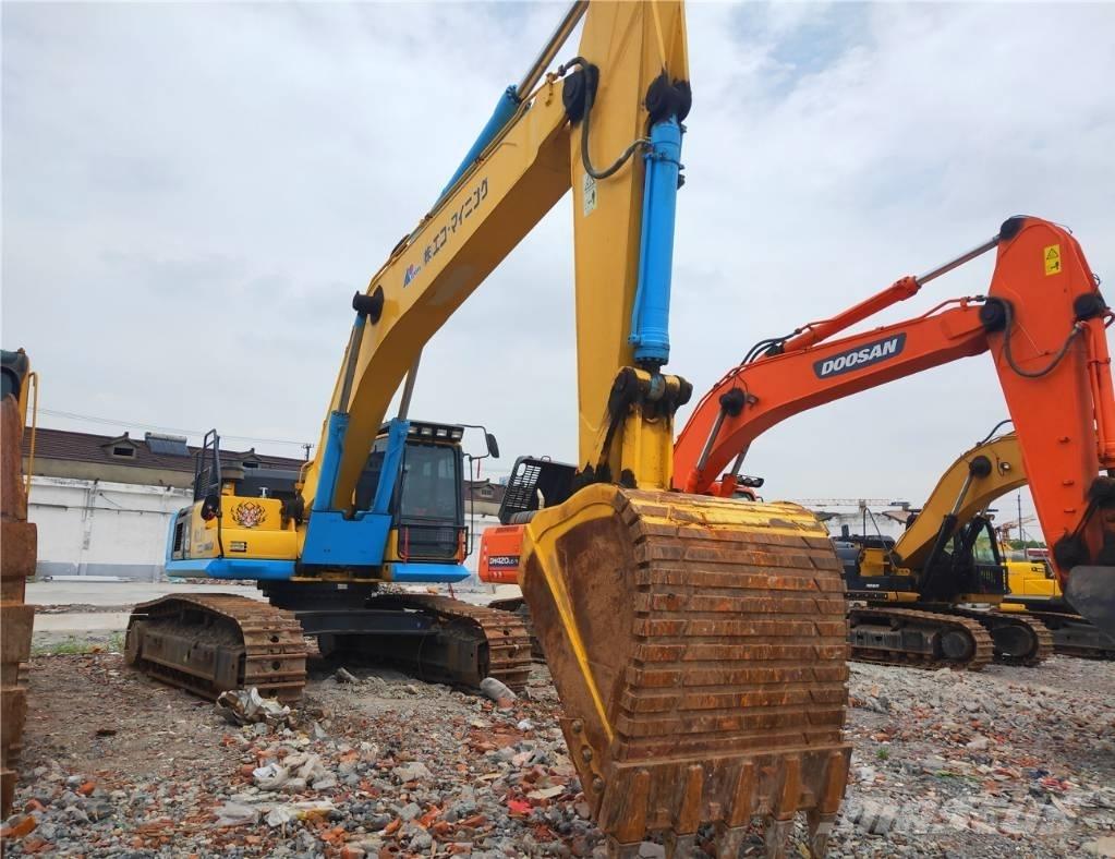 Komatsu PC460-8 Paletli ekskavatörler