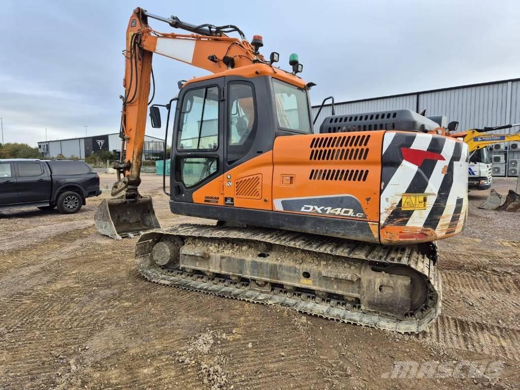 Doosan DX 140 LC-5 Paletli ekskavatörler