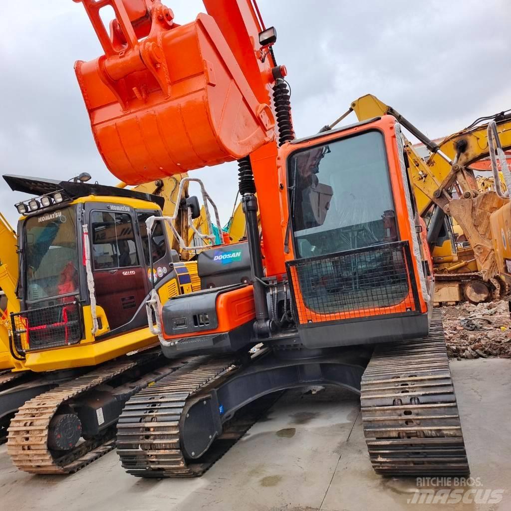 Doosan DX 150 LC Paletli ekskavatörler