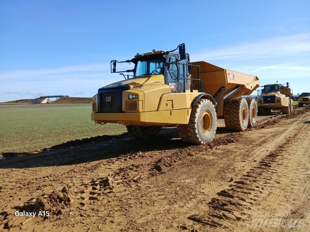 CAT 745 Belden kirma kaya kamyonu