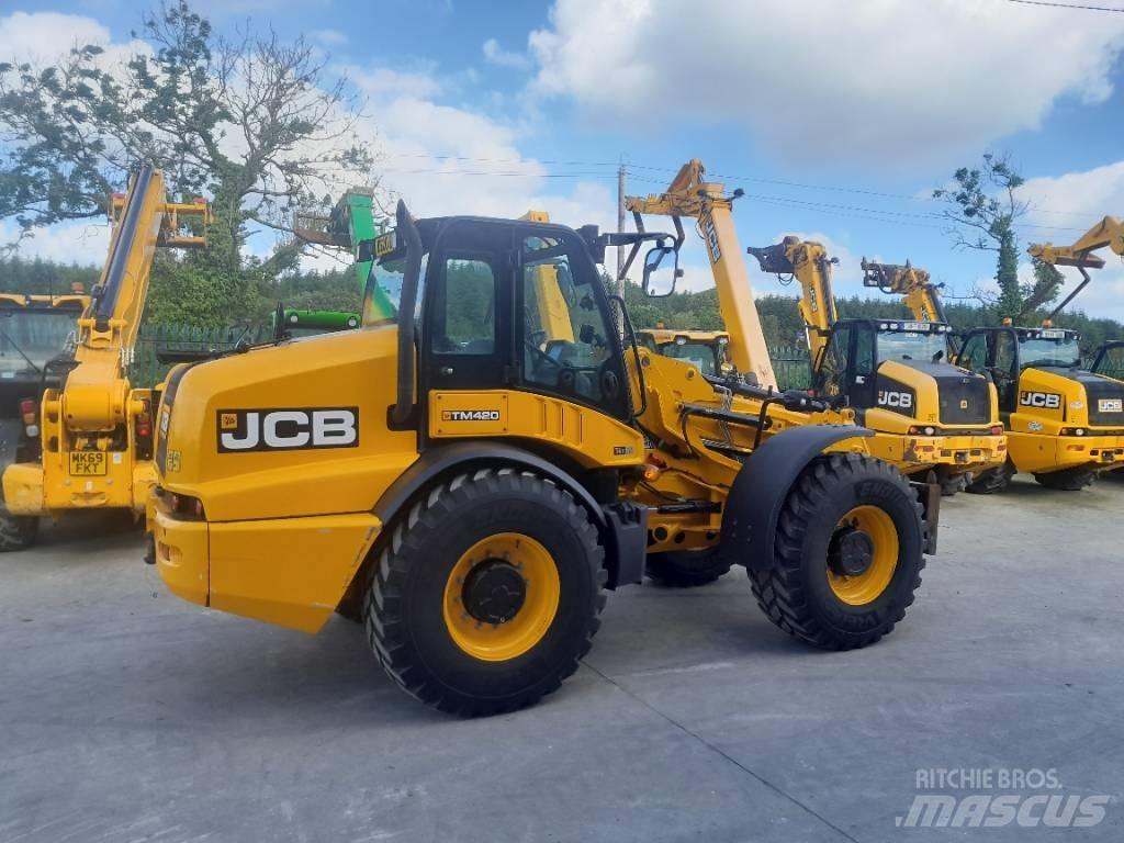 JCB TM420 Tarimsal teleskopik yükleyiciler