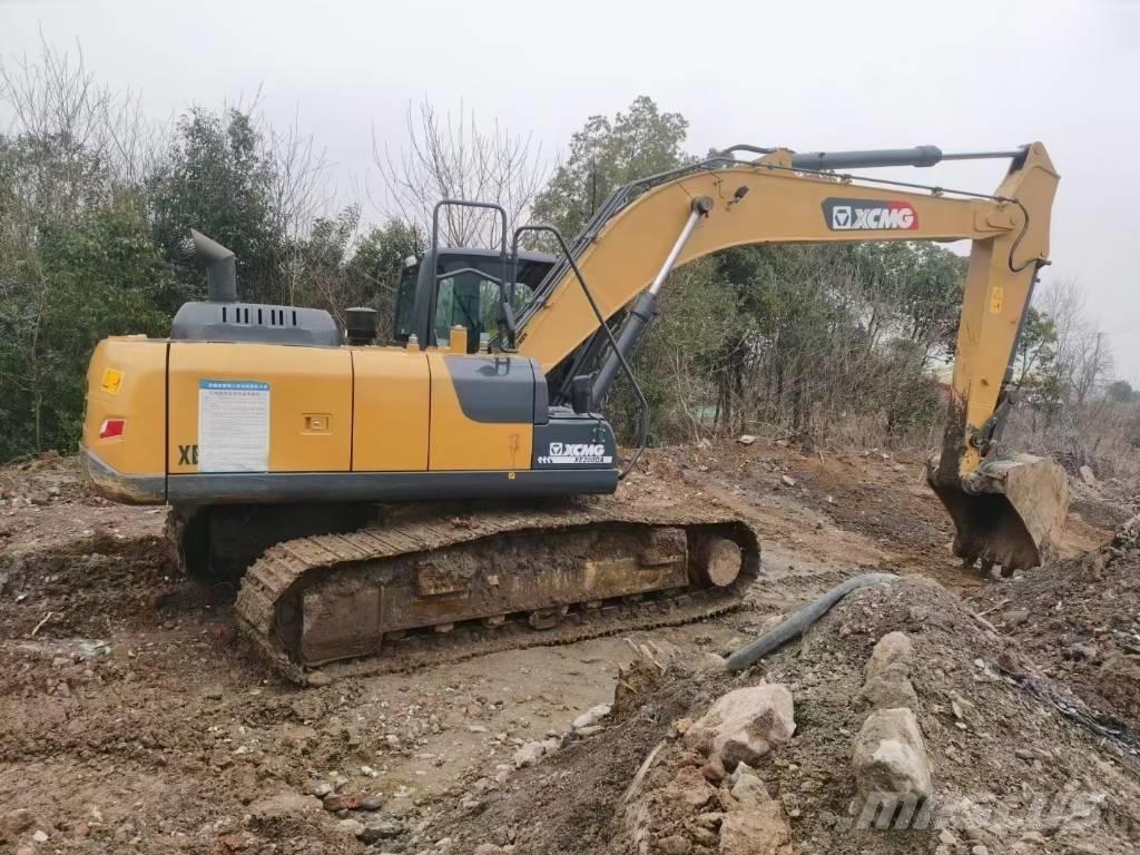 XCMG XE200DA Paletli ekskavatörler