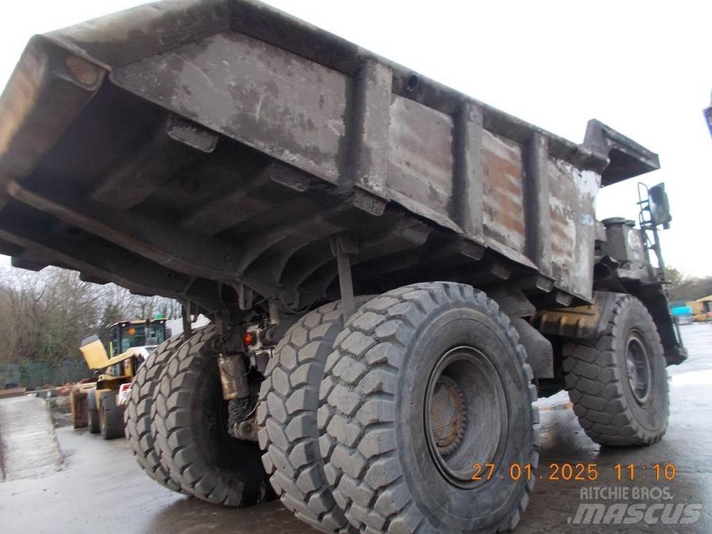 CAT 775G Yol disi kaya kamyonu