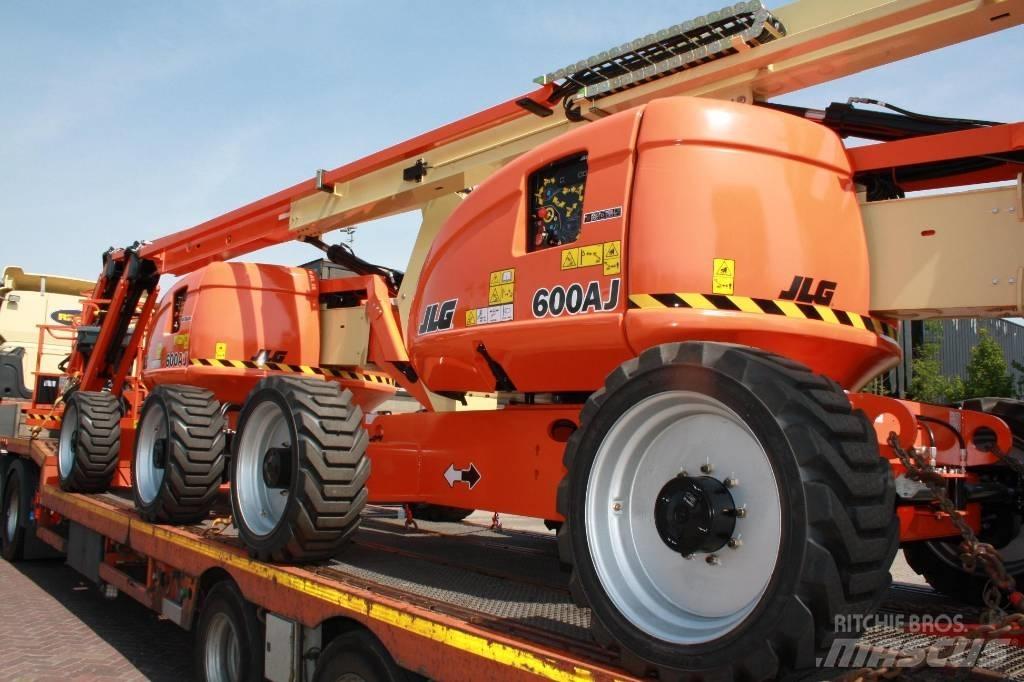 JLG 600 AJ Körüklü personel platformları
