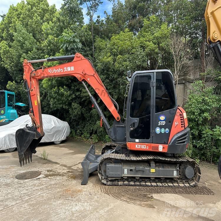 Kubota 183-3 Paletli ekskavatörler
