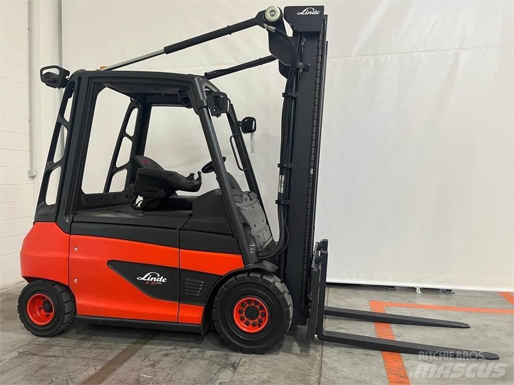 Linde E30-01 Elektrikli forkliftler