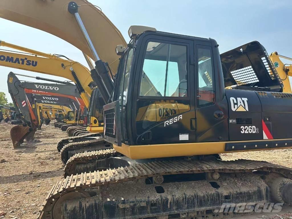 CAT 326 Paletli ekskavatörler